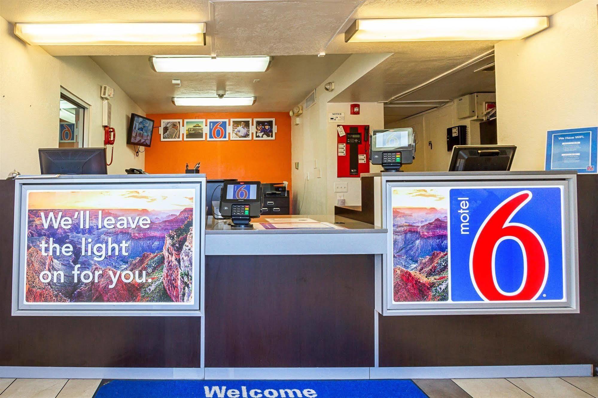 Motel 6 Mesa North Esterno foto