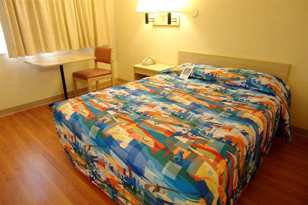Motel 6 Mesa North Esterno foto